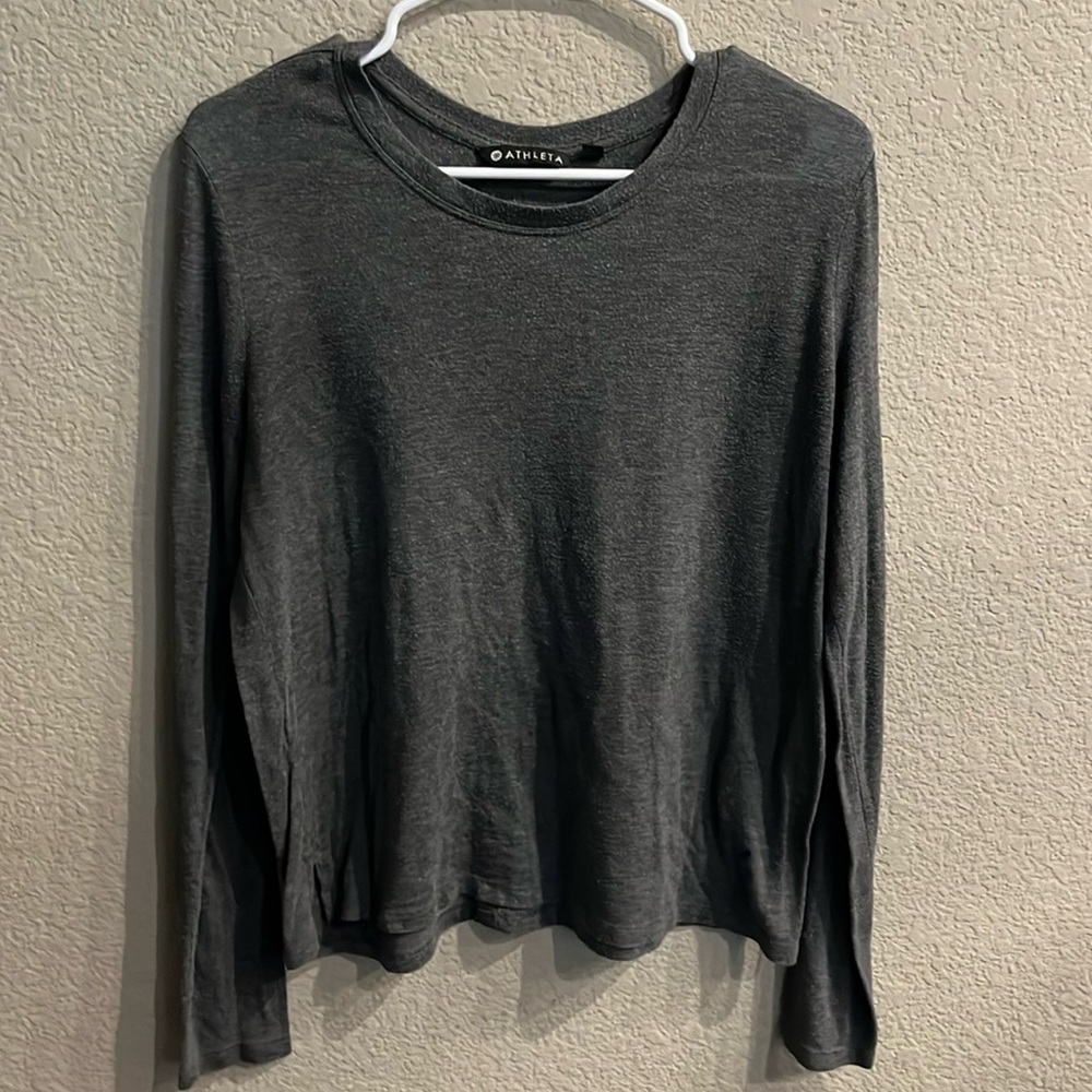 Grey athleta super lightweight top